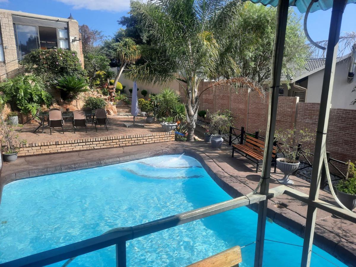 Aviators Retreat B&B Krugersdorp Kültér fotó